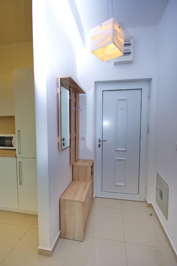 Apartment Dobrota Kotor Dış mekan fotoğraf