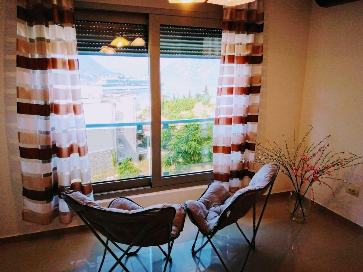 Apartment Dobrota Kotor Dış mekan fotoğraf